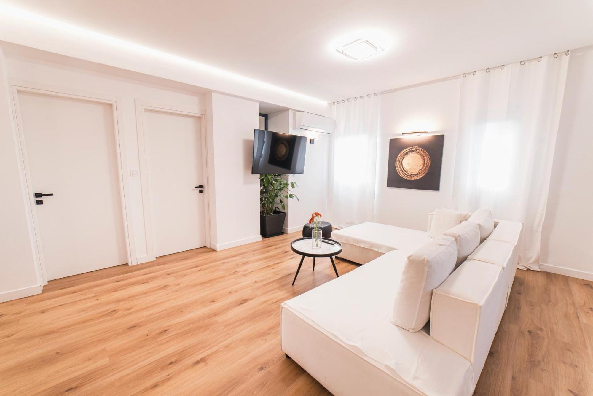 White Harmony, 2 Bedroom Apartment Ateny Zewnętrze zdjęcie